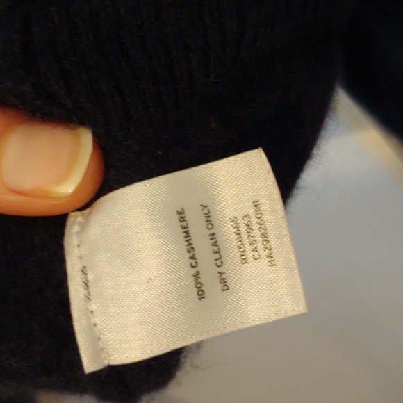 Halogen v-neck sweater; cashmere, navy blue, small - Picture 5 of 5